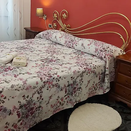 La Casa Di Andrea Apartment *
